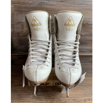 Jackson Elle Gr. 12 1/2 B = 29