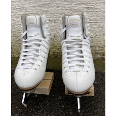 Jackson Premiere Gr. 2 N = 32