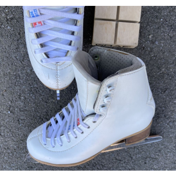 Graf Richmond Gr. 13 M = EUR 31 2/3