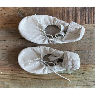 BLOCH Ballettschuhe Gr. 2 B = 34