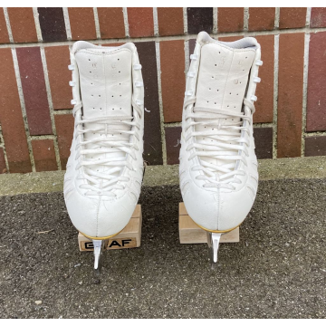 EDEA Piano Gr. 250 C = 37 1/2