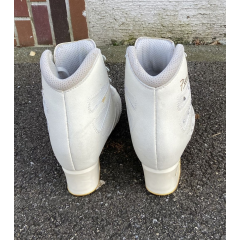 EDEA Piano Gr. 250 C = 37 1/2