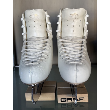 EDEA Chorus 235 B = Gr. 35