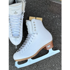 Riedell Motion 4 1/2 M = Gr. 37