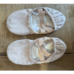 BLOCH Ballettschuhe 13 B = Gr. 31